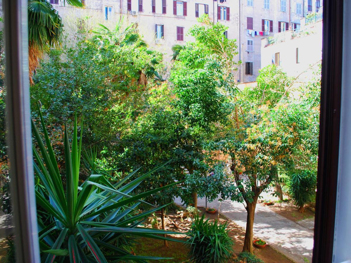 In Roma Vale&Hillary Colosseo B&B — Photos 1